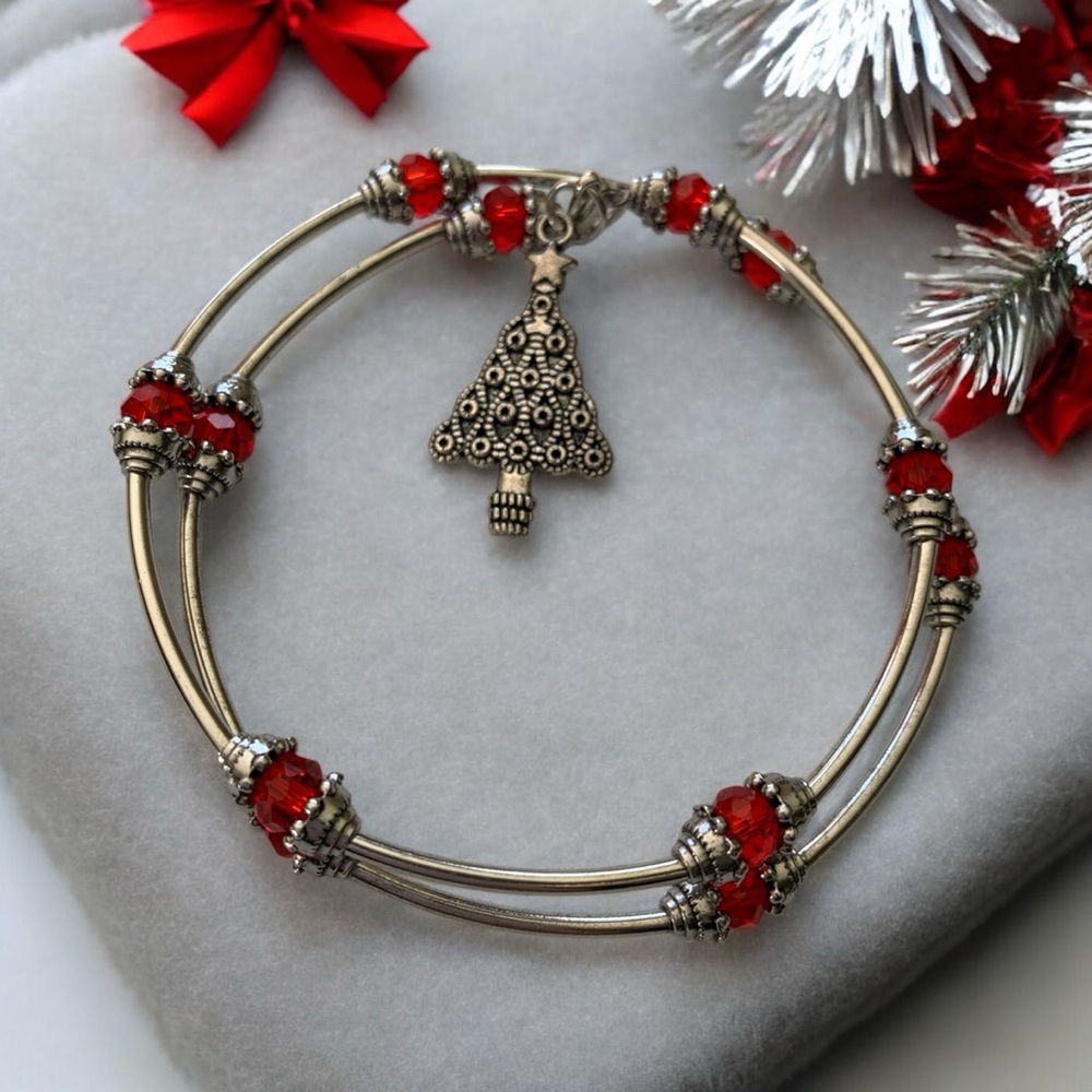 Elegant Silver and Red Christmas Memory Wire Charm Bracelet